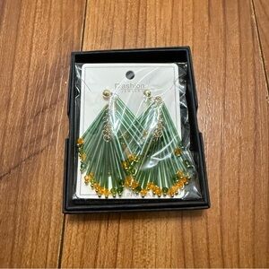 Beaded Dangle Earrings NWOT